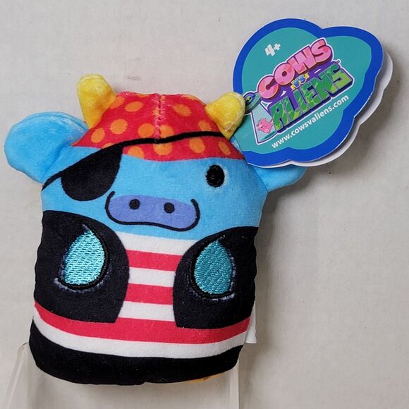 Cows vs Aliens: #031 Captain Moo - w/ tag - Picture 1 of 4